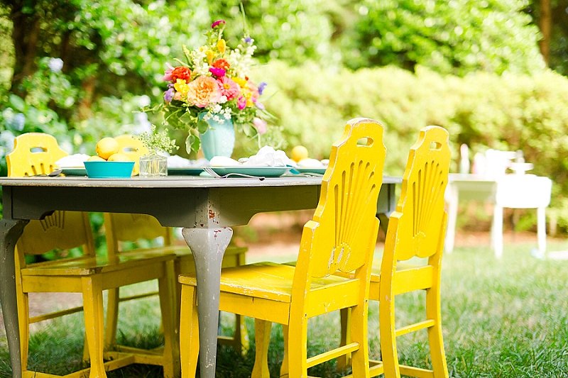 Colorful Retro Wedding Ideas via TheELD.com