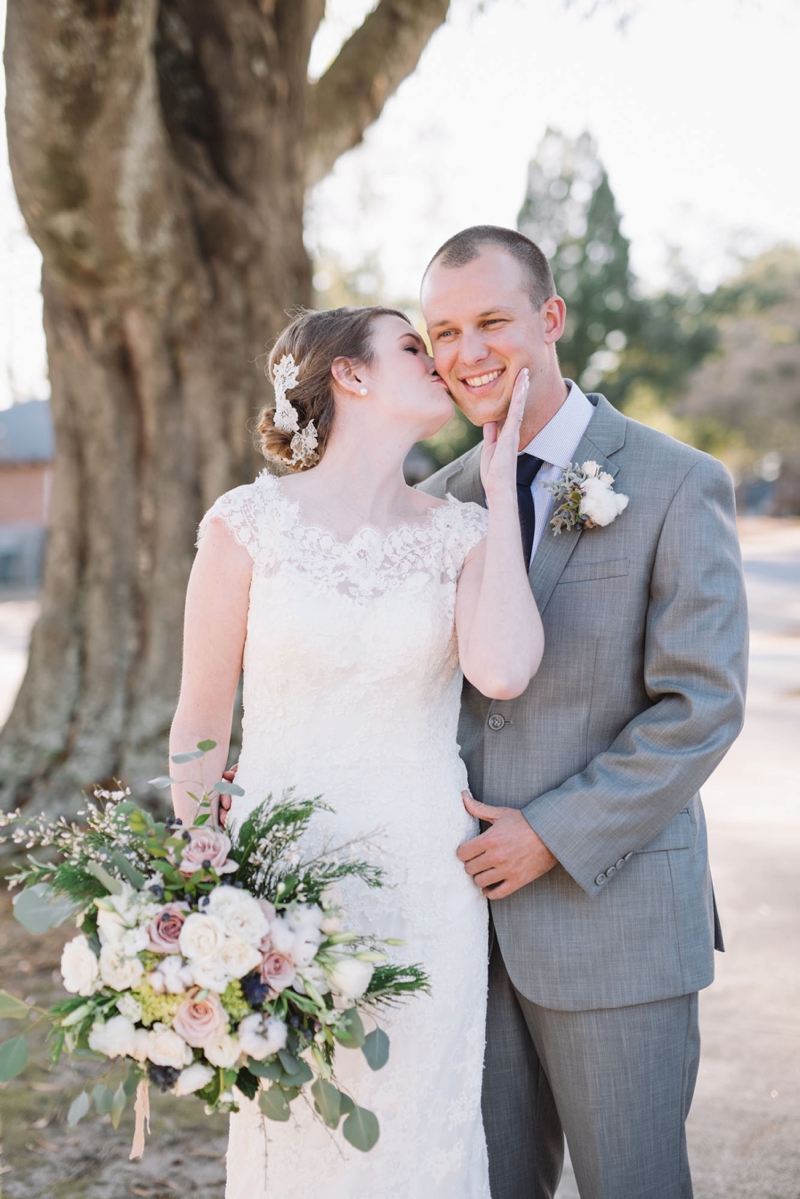 An Elegant Navy & Blush South Carolina Wedding via TheELD.com