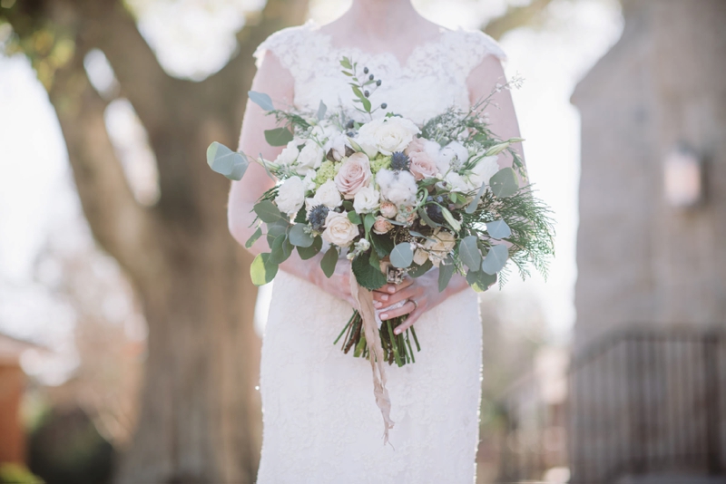 An Elegant Navy & Blush South Carolina Wedding via TheELD.com