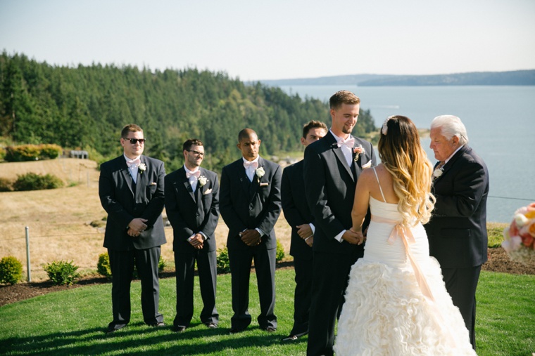 Blush and Gold Seattle Wedding via TheELD.com