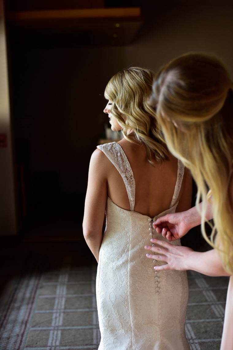 A Romantic & Elegant Las Vegas Wedding via TheELD.com