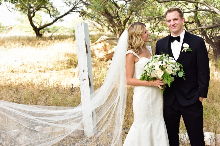 A Romantic & Elegant Las Vegas Wedding via TheELD.com