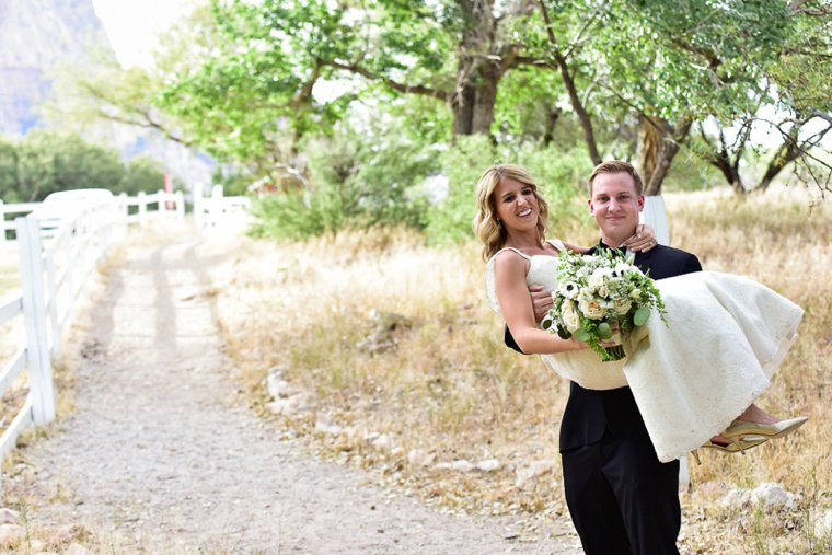 A Romantic & Elegant Las Vegas Wedding via TheELD.com