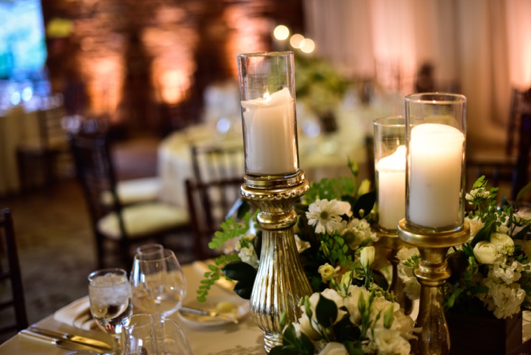 A Romantic & Elegant Las Vegas Wedding via TheELD.com