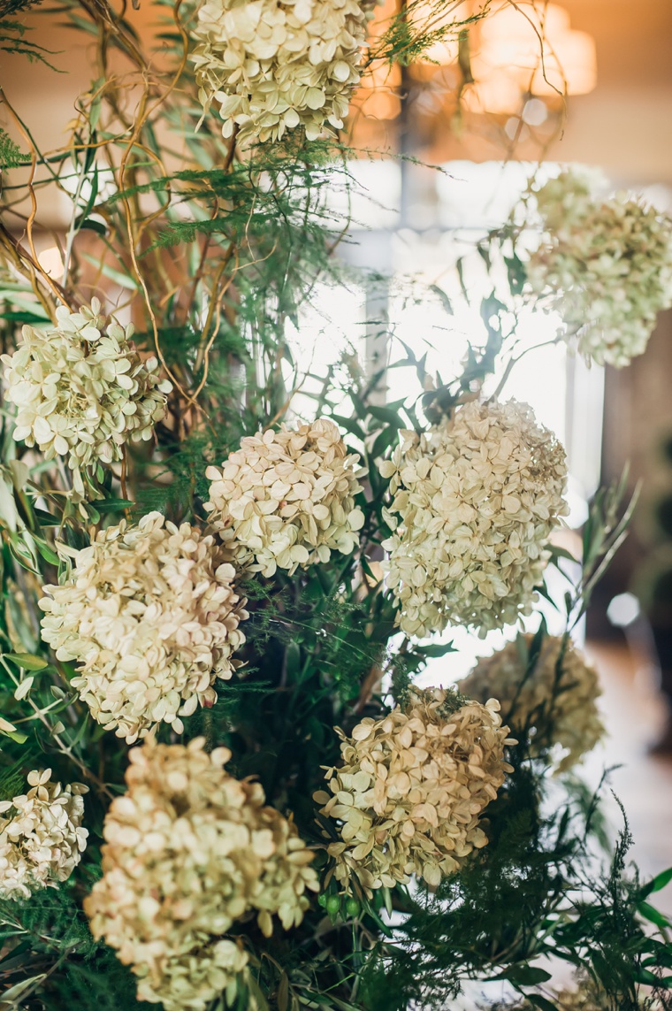 Elegant Green & White Charleston Wedding via TheELD.com