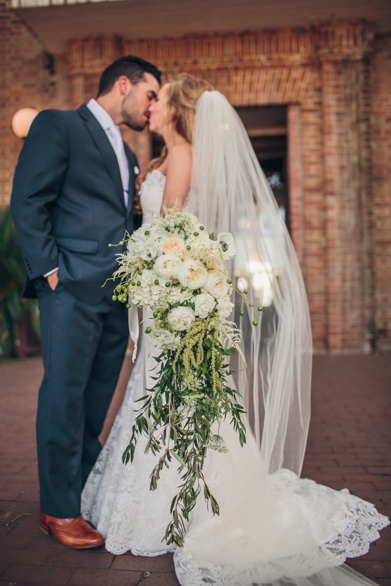 Elegant Green & White Charleston Wedding via TheELD.com