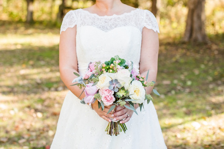 Vintage Blush Tennessee Wedding via TheELD.com