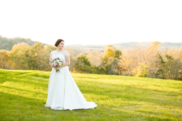 Vintage Blush Tennessee Wedding via TheELD.com