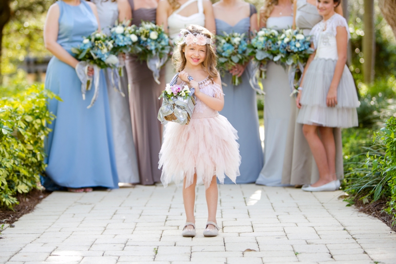 A Vintage 1920s Inspired Wedding via TheELD.com