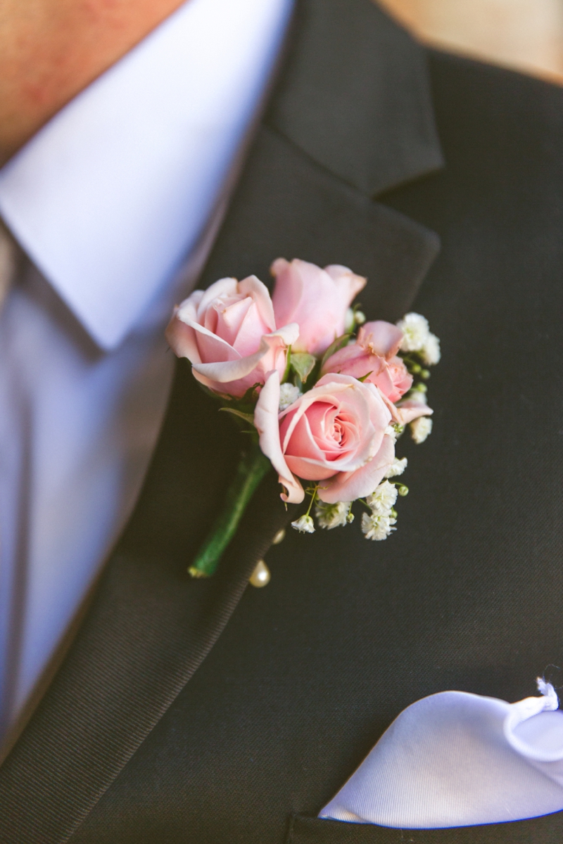 An Elegant Pink Halloween Wedding via TheELD.com