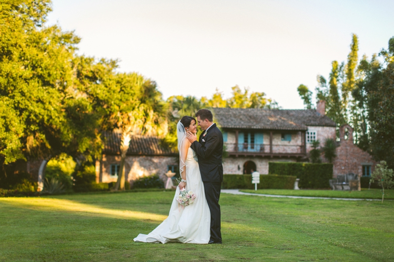 An Elegant Pink Halloween Wedding via TheELD.com