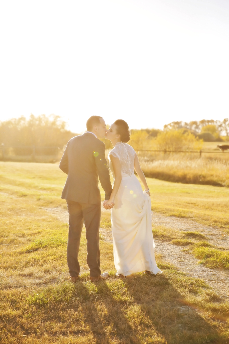 An Elegant & Rustic Nevada Wedding via TheELD.com