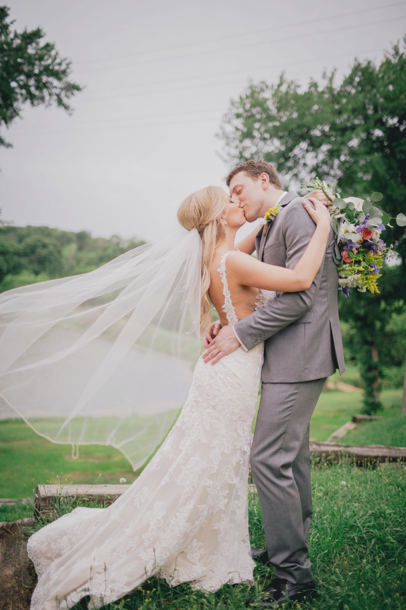 A Rustic Organic Dallas Wedding via TheELD.com