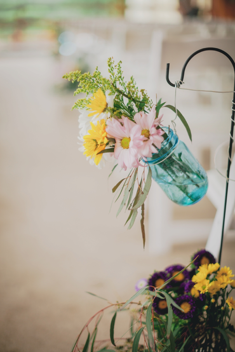 A Rustic Organic Dallas Wedding via TheELD.com