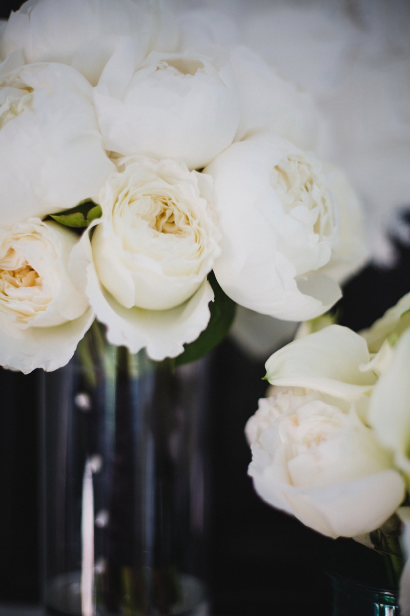 Stylish Black & White Palm Springs Wedding via TheELD.com