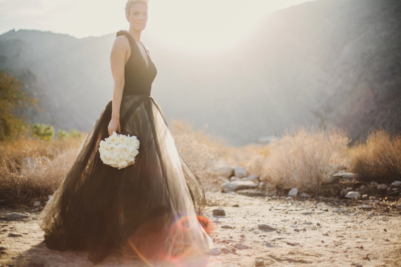 Stylish Black & White Palm Springs Wedding via TheELD.com