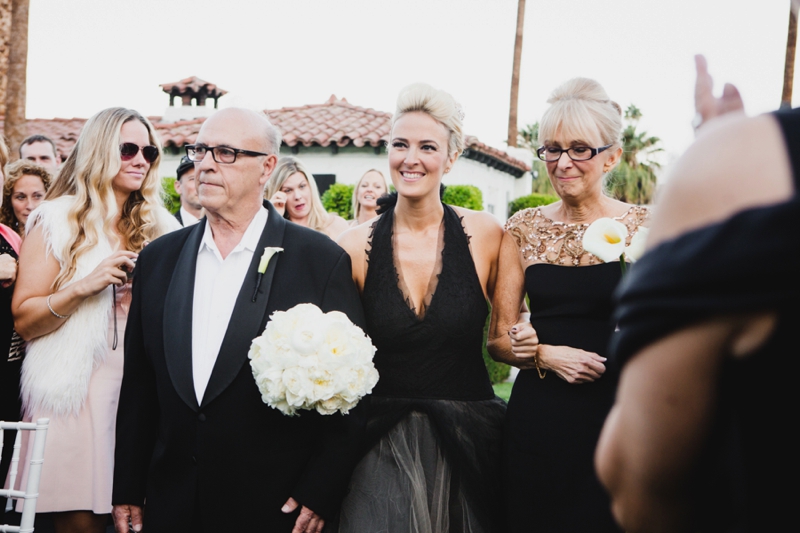 Stylish Black & White Palm Springs Wedding via TheELD.com