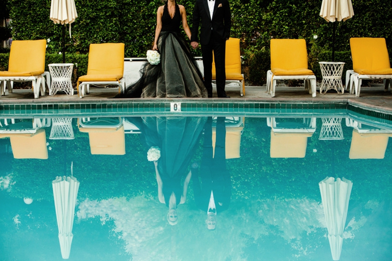 Stylish Black & White Palm Springs Wedding via TheELD.com