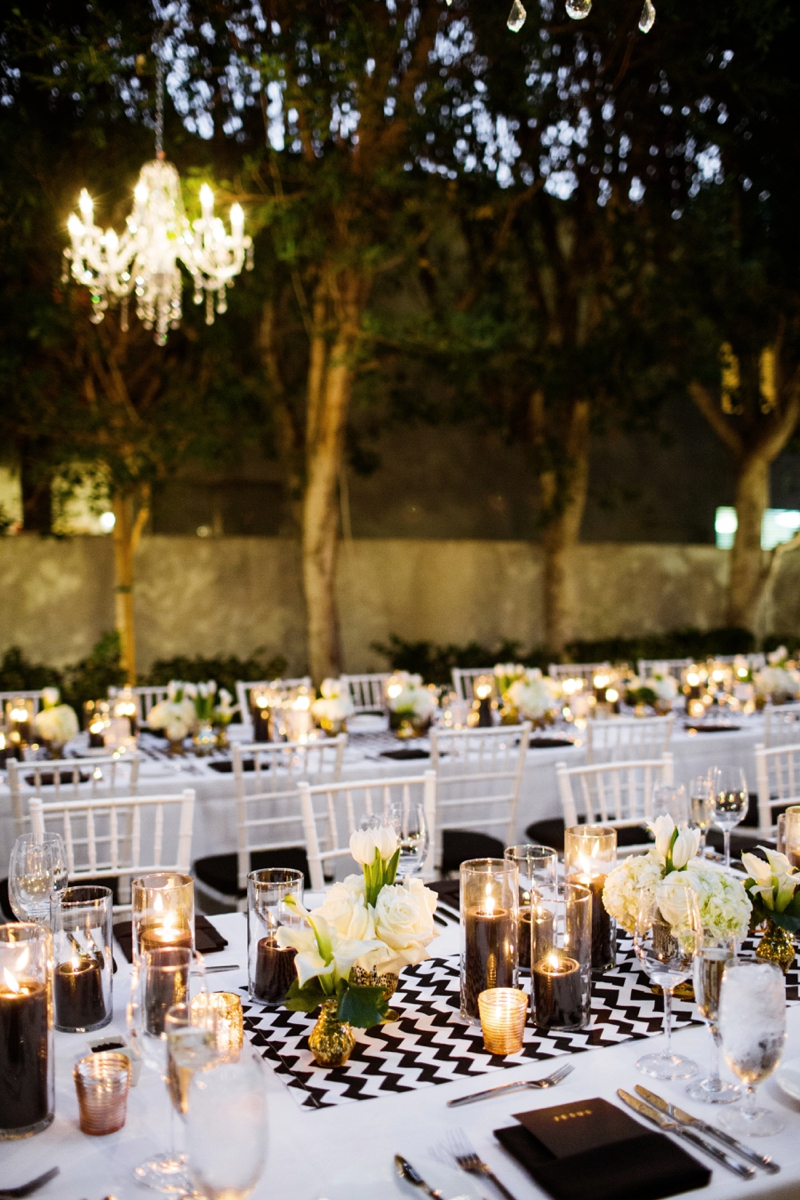 Stylish Black & White Palm Springs Wedding via TheELD.com