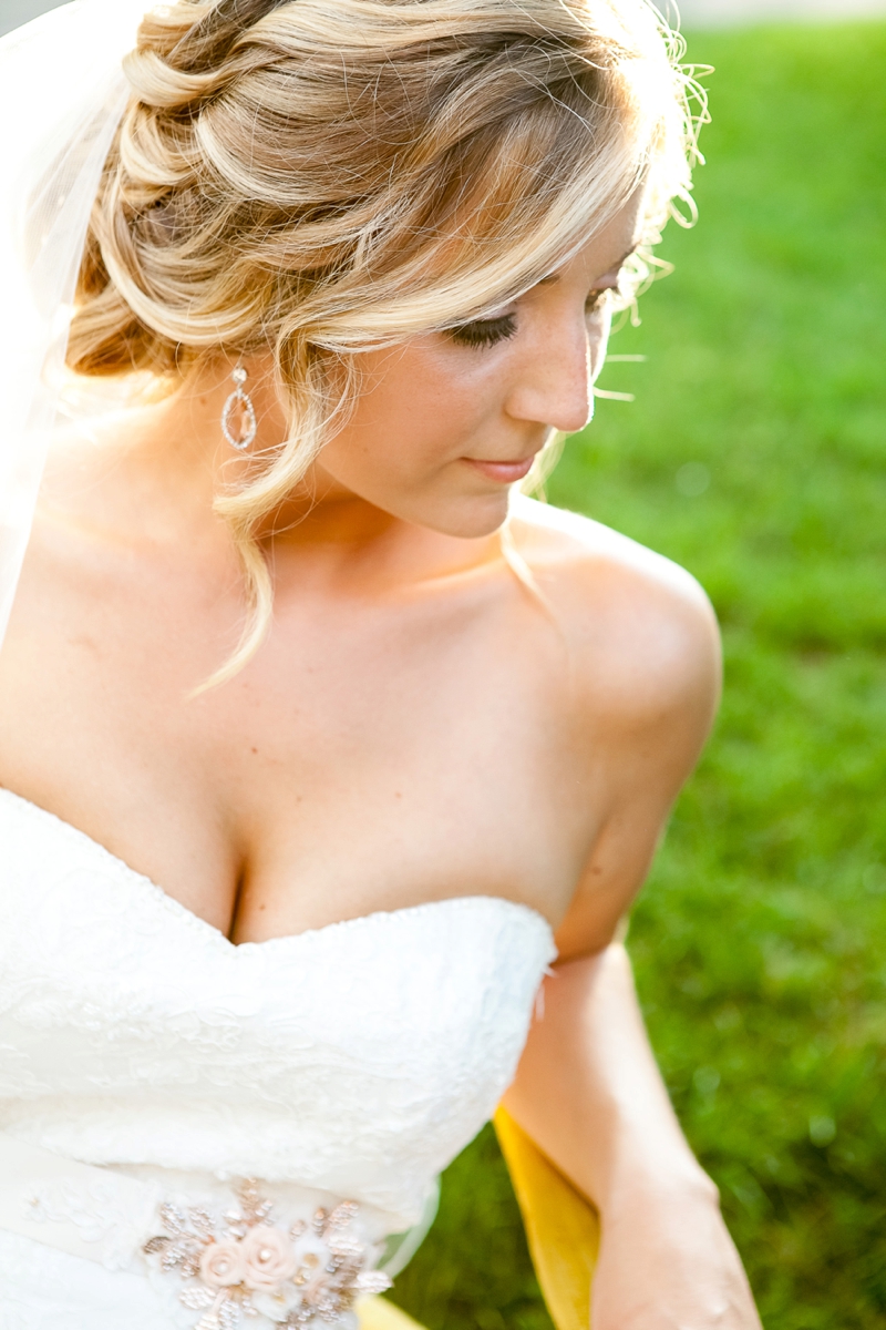 Vintage Chic Nashville Wedding via TheELD.com