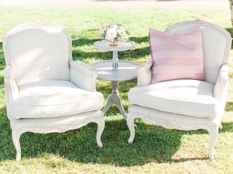 A Blush & Sage Michigan Wedding via TheELD.com