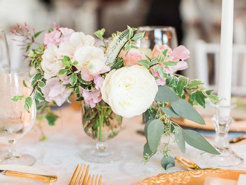 A Blush & Sage Michigan Wedding via TheELD.com