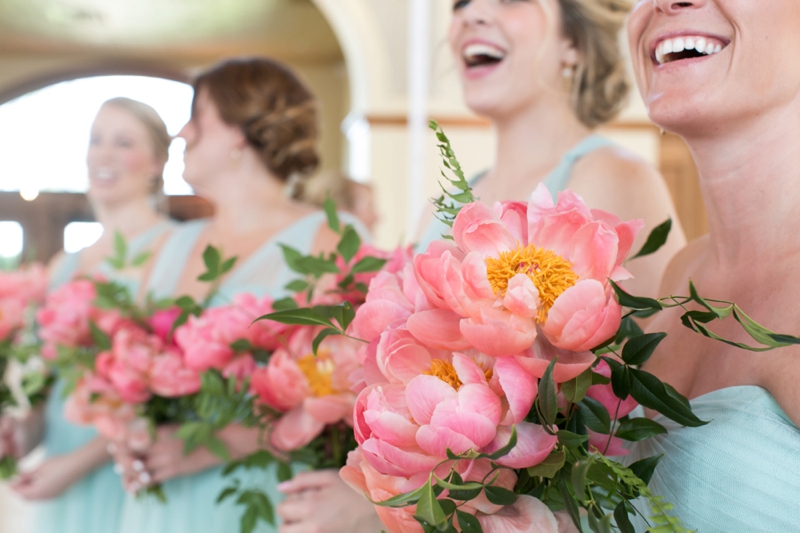 A Romantic Pink & Mint Texas Wedding via TheELD.com