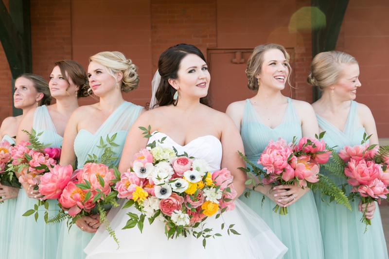 A Romantic Pink & Mint Texas Wedding via TheELD.com