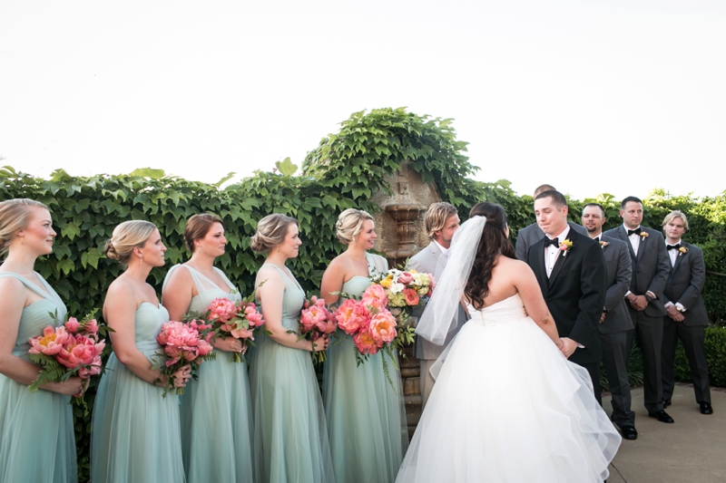 A Romantic Pink & Mint Texas Wedding via TheELD.com