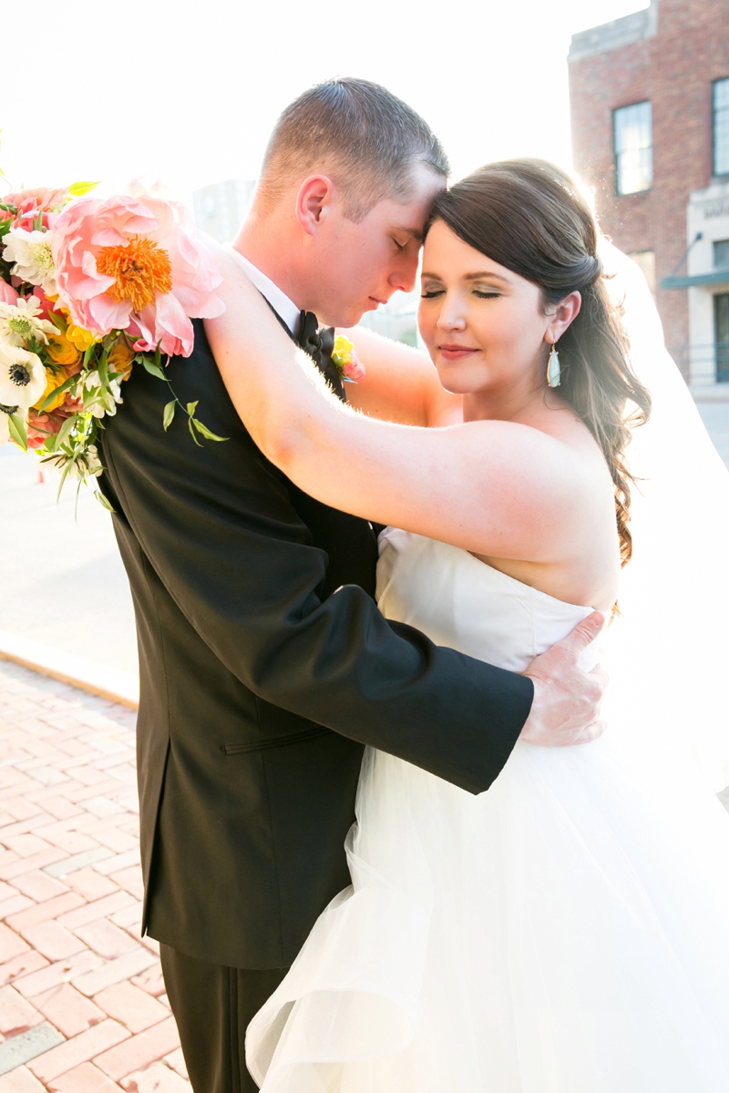 A Romantic Pink & Mint Texas Wedding via TheELD.com