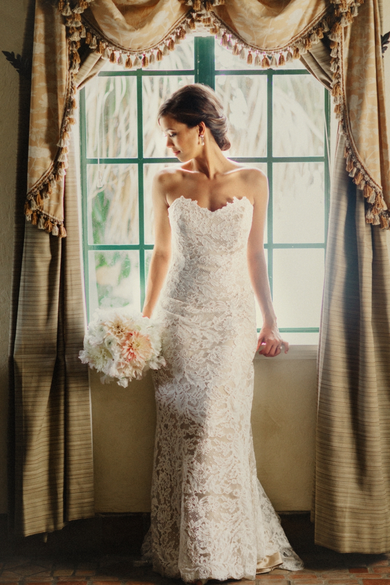 Elegant Blush and Gold Sarasota Wedding via TheELD.com