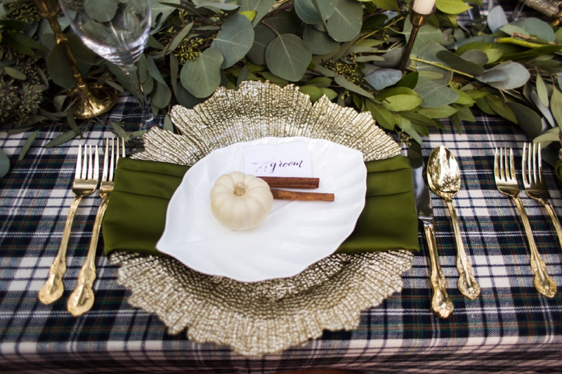 Green & White Fall Wedding Ideas via TheELD.com