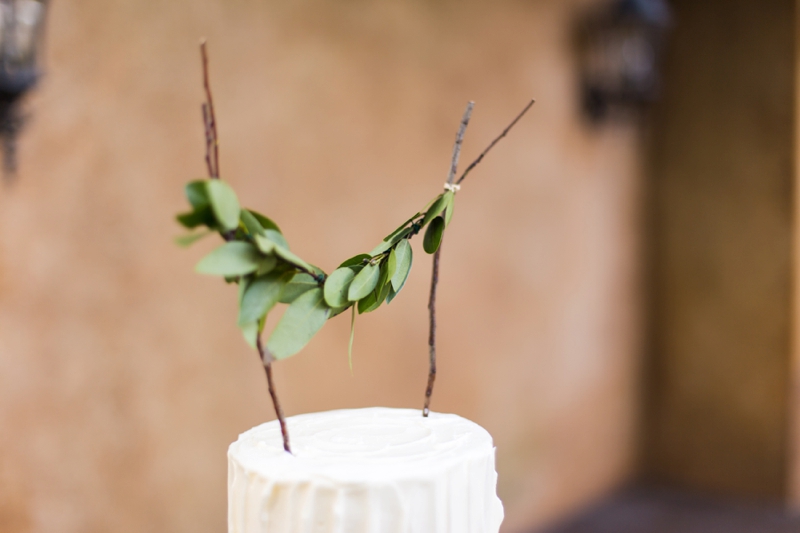 Green & White Fall Wedding Ideas via TheELD.com