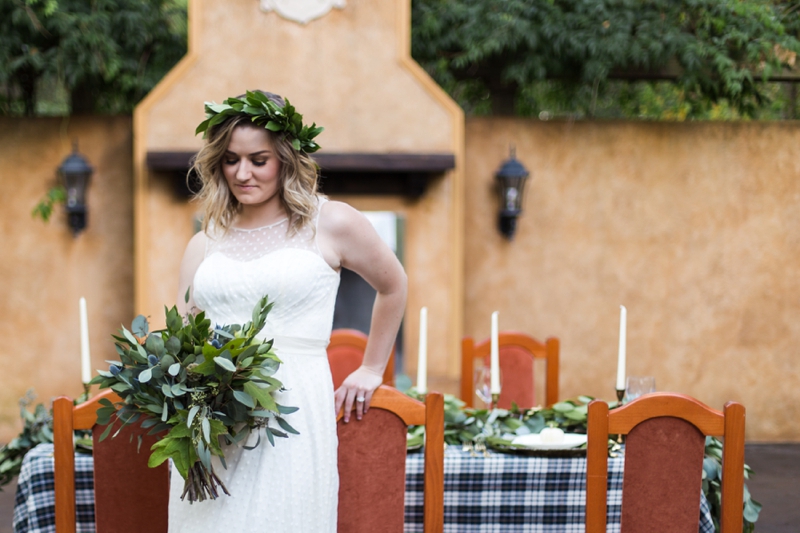 Green & White Fall Wedding Ideas via TheELD.com