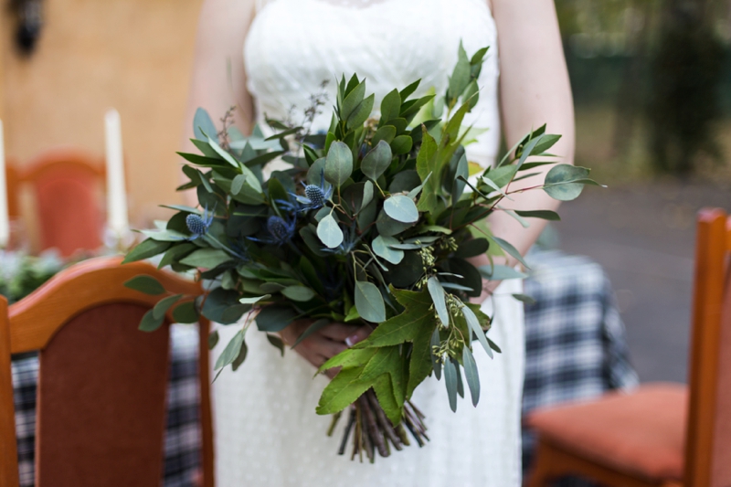 Green & White Fall Wedding Ideas via TheELD.com