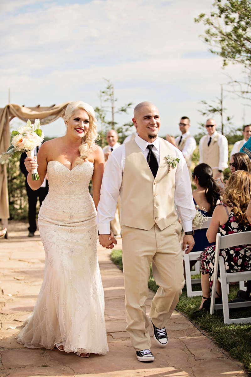 A Blush & Champagne California Barn Wedding via TheELD.com