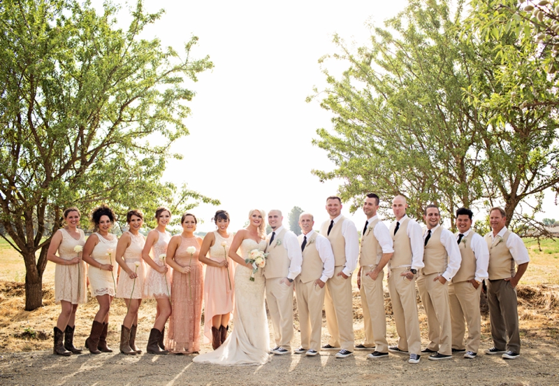 A Blush & Champagne California Barn Wedding via TheELD.com