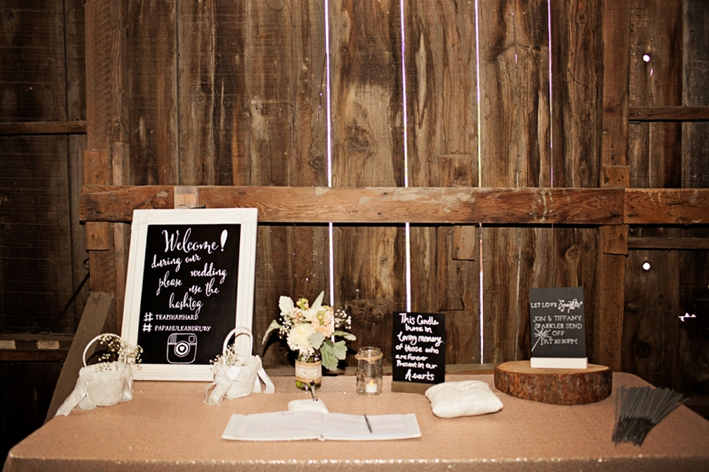 A Blush & Champagne California Barn Wedding via TheELD.com