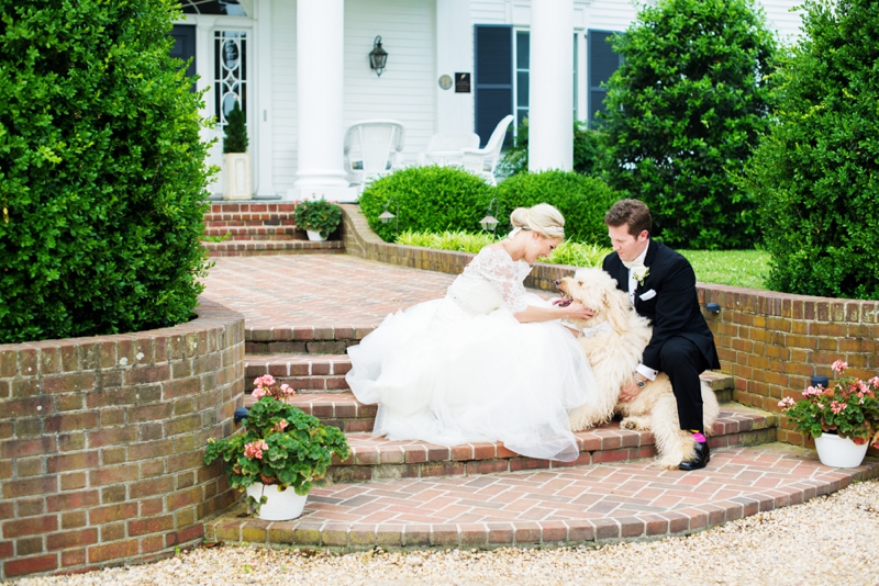 An Elegant Southern Blush Wedding via TheELD.com