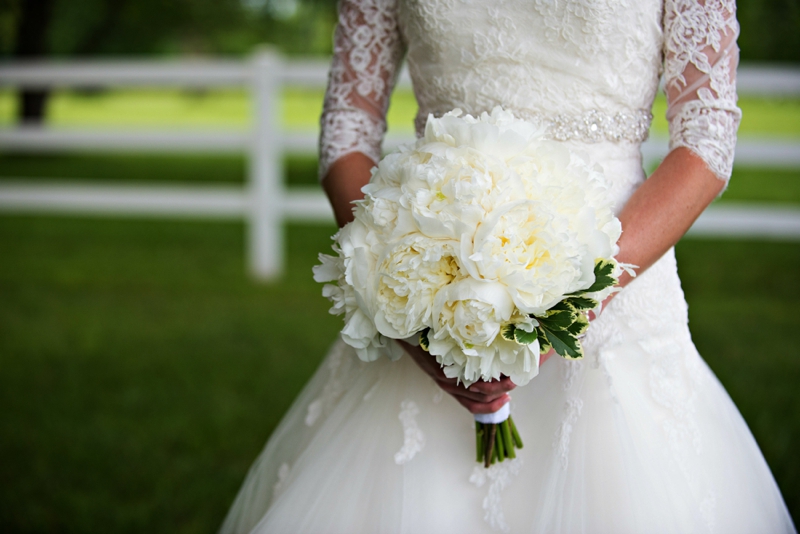 An Elegant Southern Blush Wedding via TheELD.com