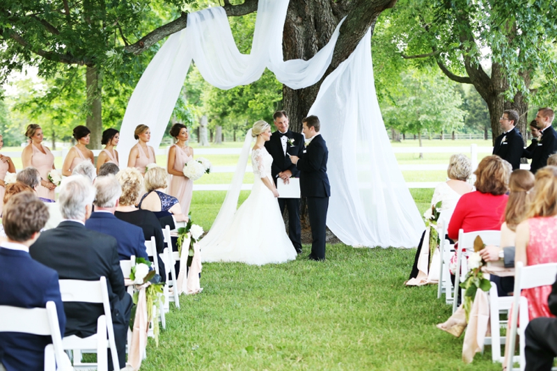 An Elegant Southern Blush Wedding via TheELD.com