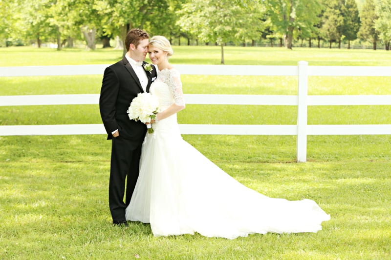 An Elegant Southern Blush Wedding via TheELD.com