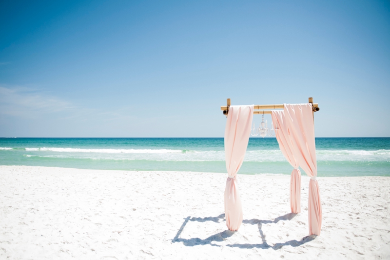 Coral and Aqua Beach Wedding via TheELD.com