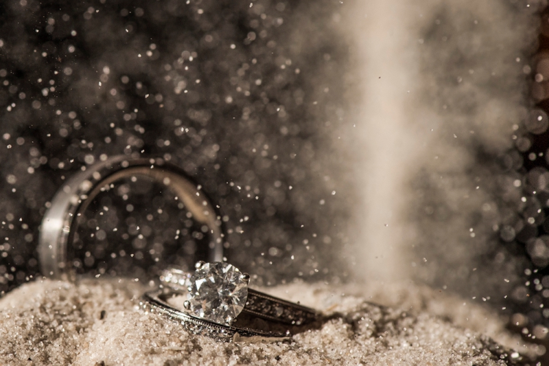 Coral and Aqua Beach Wedding via TheELD.com