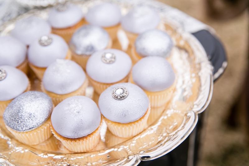 Elegant Lavender Winter Wedding Inspiration via TheELD.com