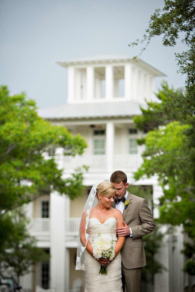 Navy and Green Destination Wedding via TheELD.com