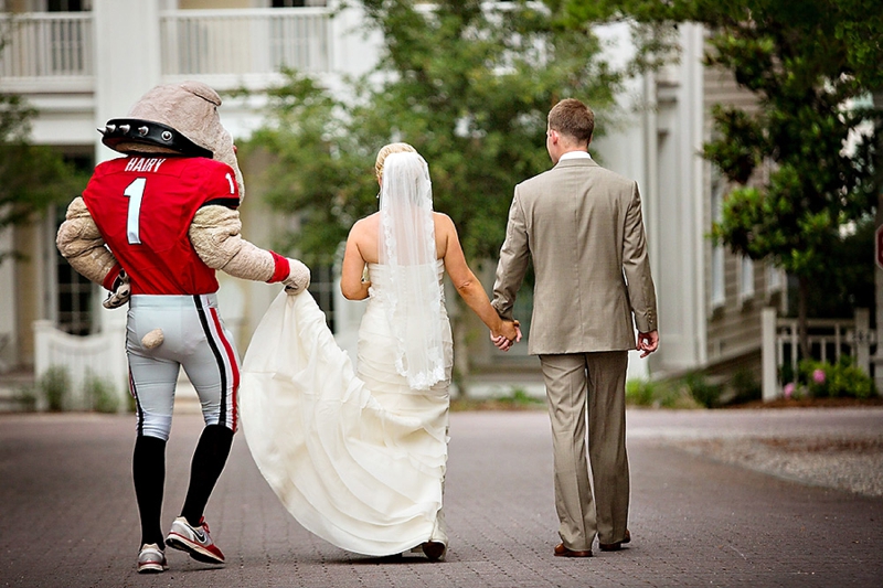 Navy and Green Destination Wedding via TheELD.com