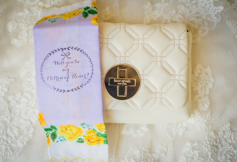 Organic, Blueberry Inspired Florida Wedding via TheELD.com