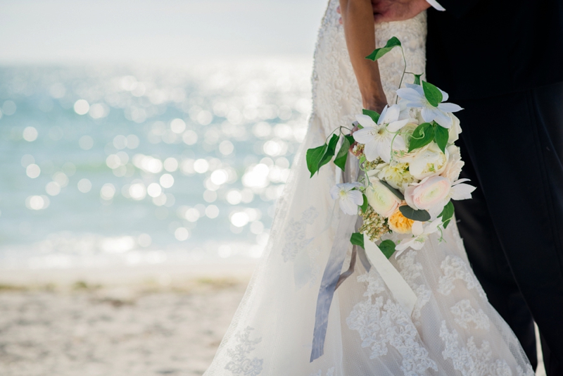 Organic, Blueberry Inspired Florida Wedding via TheELD.com