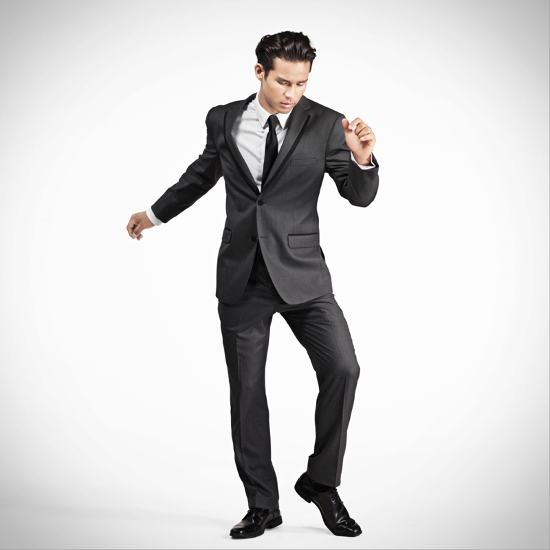 The Best Way To Rent A Tux (or Suit) For Your Wedding via TheELD.com